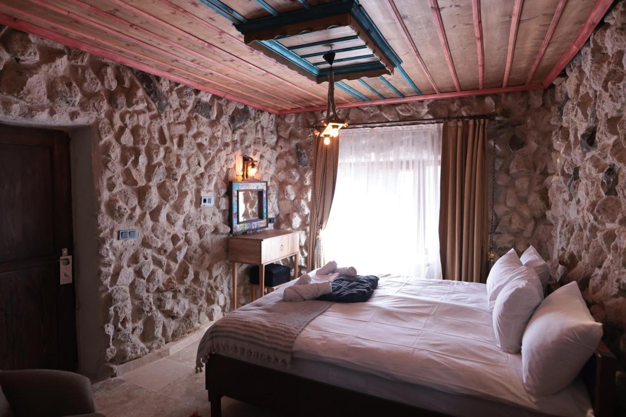 Stone Owl Otel & Restaurant Üçhisar Buitenkant foto