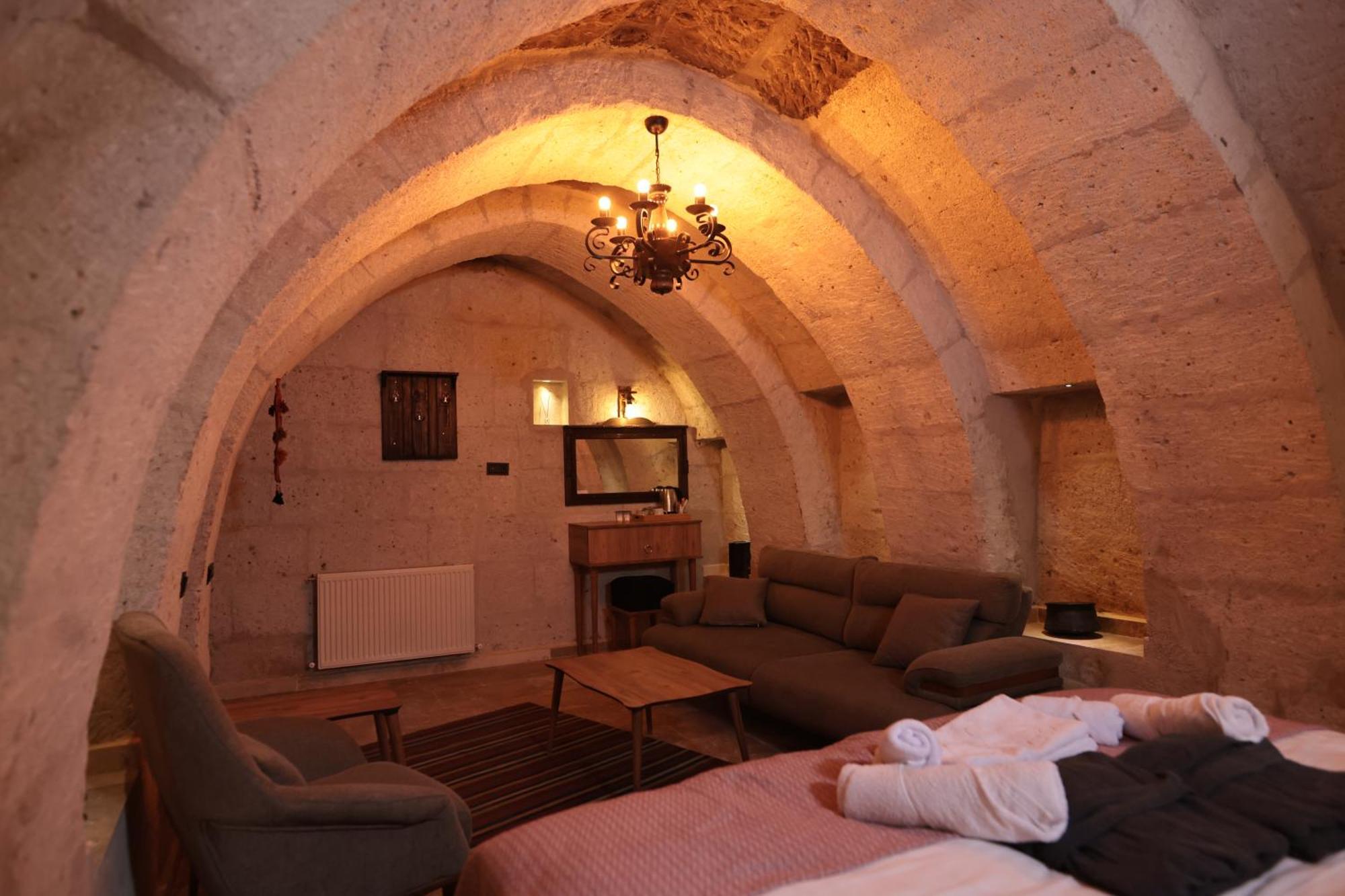 Stone Owl Otel & Restaurant Üçhisar Buitenkant foto