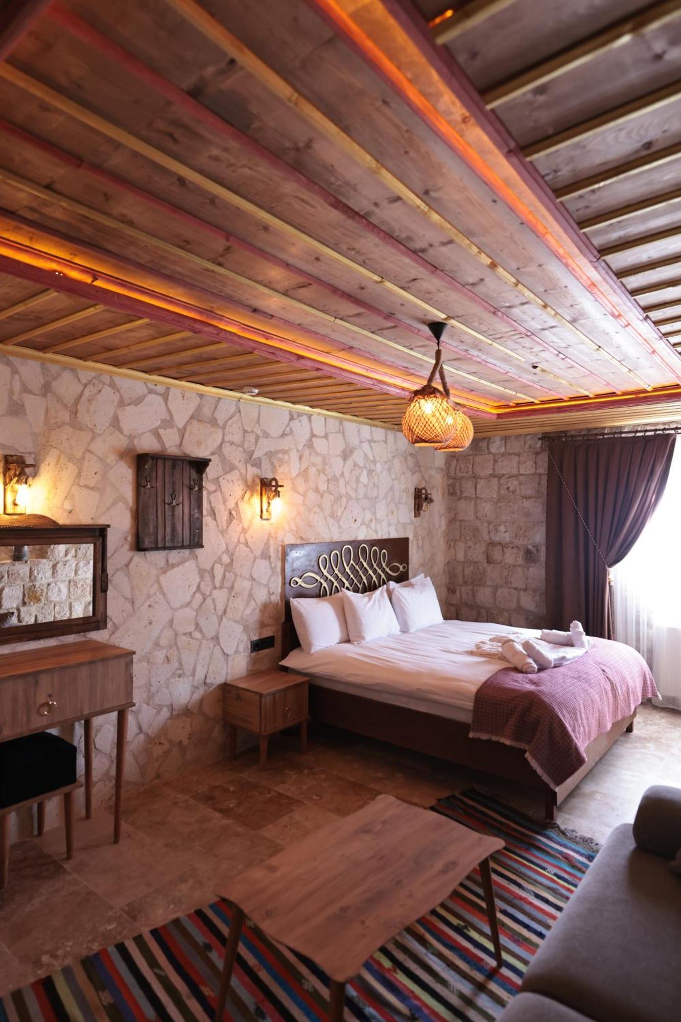 Stone Owl Otel & Restaurant Üçhisar Buitenkant foto